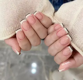 シン アモンのネイルデザイン