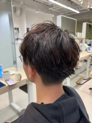 パーマ メンズ ニュアンスパーマ/ フェザー/マッシュのヘアスタイル