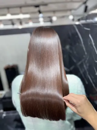 ロング LAGRECE所属・JIN|乾かしただけ 美髪矯正本格髪質改善のヘアスタイル