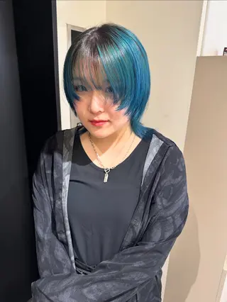 ショート ブリーチ特化/ 派手髪/デザイン🎨のヘアスタイル