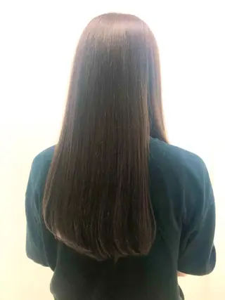 ロング OJIMA YUKAのヘアスタイル