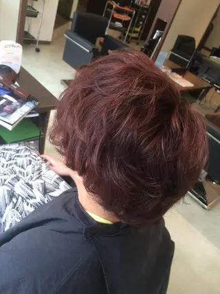 カラー パーマ メンズ 岡本 智次のヘアスタイル