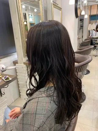 ロング 早坂 裕真のヘアスタイル