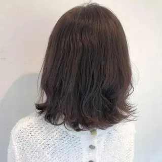 ミディアム カラー 伊藤 さやかのヘアスタイル