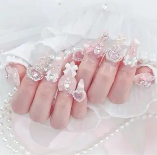 ネイル Lee Nailsのネイルデザイン