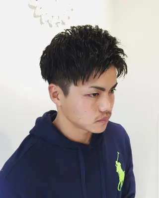 ショート イシイ リョウヘイのヘアスタイル