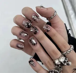 ネイル Lynn_ Nailのネイルデザイン