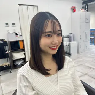 ミディアム カラー ブリーチなし/レイヤ ー特化🌈Tommyのヘアスタイル