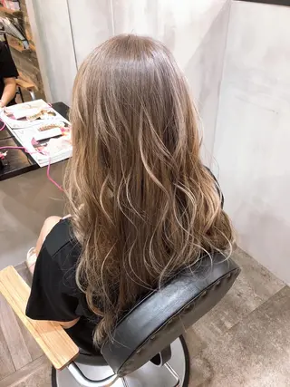 ロング カラー 中村 優志のヘアスタイル