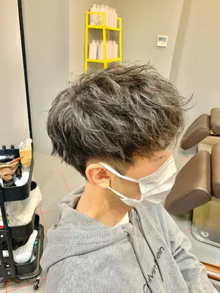 ショート パーマ メンズ 【扱いやすいパーマ】 眞鍋拓己のヘアスタイル