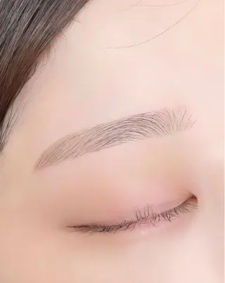 アイブロウ 結束 知代の眉毛・アイブロウイメージ