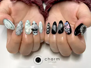 ネイル ネイルルーム チャームのネイルデザイン
