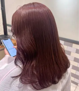 ロング カラー 友成 星来のヘアスタイル