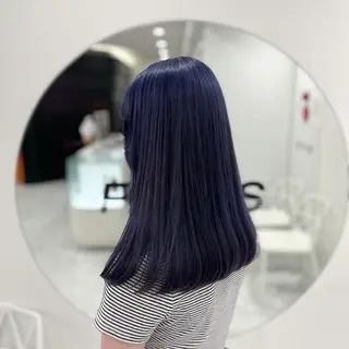 セミロング カラー 🩵色落ち可愛い 寒色カラー🩵のヘアスタイル