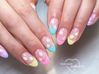 ネイル リボン、ガーリー パーツ放題専門店のネイルデザイン