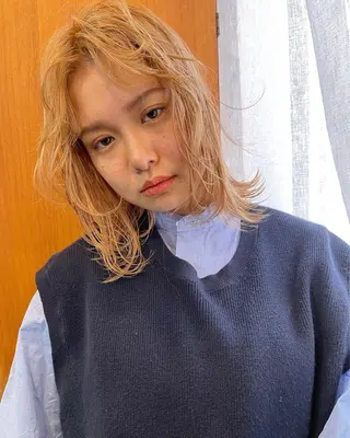 ミディアム 早瀬裕之 パーマのヘアスタイル