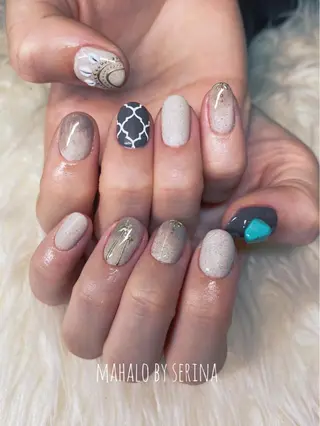 ショート カラー ネイル SUNNY BAE. SERINAのネイルデザイン
