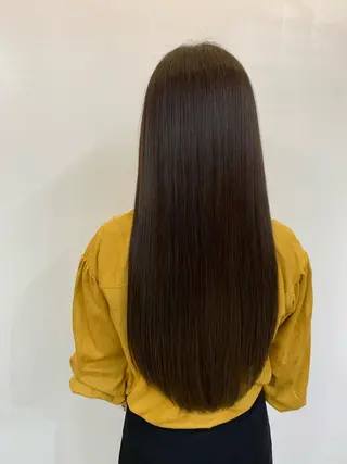ロング カラー トップ スタイリストのヘアスタイル