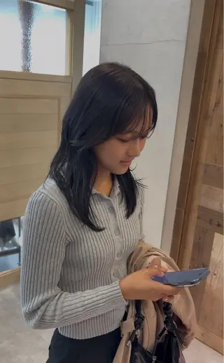 ロング カラー 赤み消しグレージュ 🫒reonのヘアスタイル