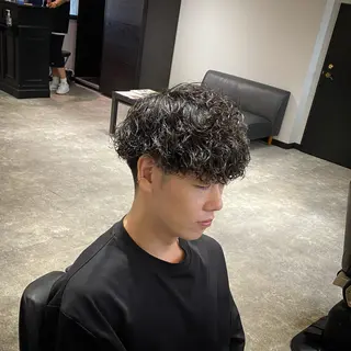 ショート パーマ メンズ 前田賢生 ご新規様はNGのヘアスタイル