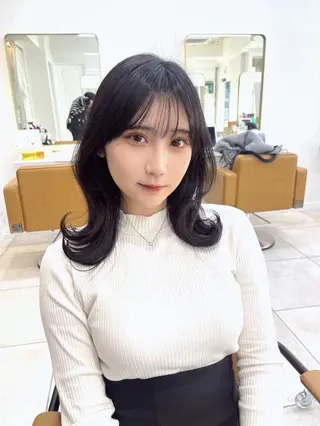 ミディアム 中顔面短縮 顔まわり新田大翔のヘアスタイル