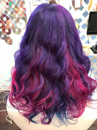 ロング カラー 岩谷/ブリーチ 🪽透明感カラーのヘアスタイル