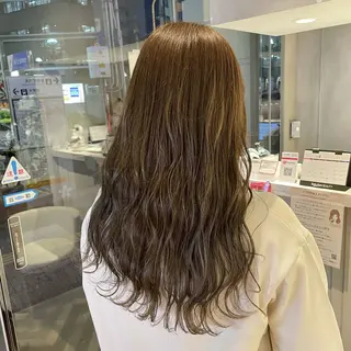 カラー 白倉 仁奈のヘアスタイル