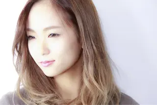 セミロング YOKOI SHINJIのヘアスタイル