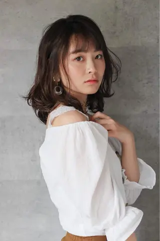 セミロング カラー 🫧こおりやま なつみ🫧のヘアスタイル