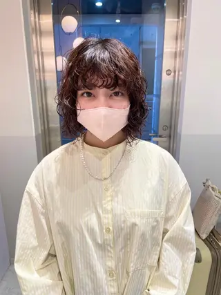 ショート カラー パーマ ヘアアレンジ satsuki 暖色・ブラウンカラーのヘアスタイル