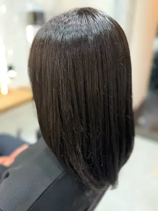 セミロング WILLOW'S所属・佐藤 佑美香のヘアスタイル