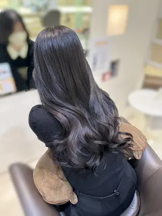 ロング カラー 銀座レイヤーカット ×シースルー前髪のヘアスタイル
