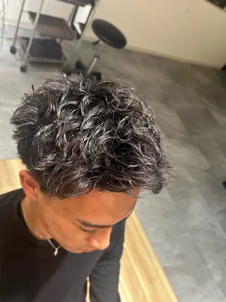 ショート パーマ メンズ フジイイブキ メンズ／髪質改善のヘアスタイル