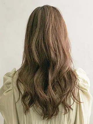 ロング カラー 大人レイヤー& 透明感カラー💄のヘアスタイル