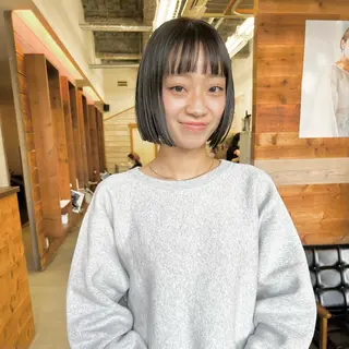 ショート カラー クロスパーマ× 透明感カラー✂︎のヘアスタイル