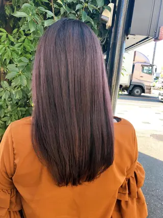 セミロング カラー 舩坂 友賀のヘアスタイル