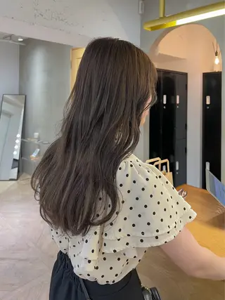 ロング 似合わせレイヤー ＆透明感カラーのヘアスタイル