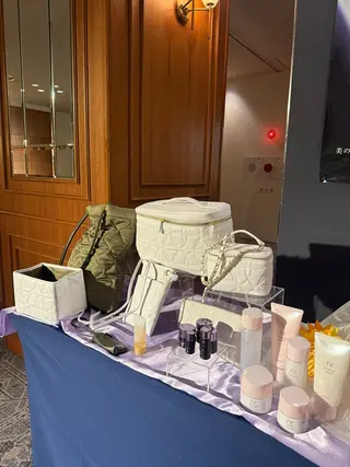 メナード丸の内ヒルズ 柳田りさのエステ・リラクイメージ