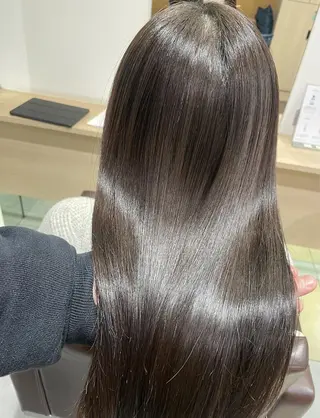 ロング 縮毛矯正特化サロン voyage所属・voyage 森住宏輝のヘアスタイル