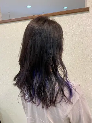 ロング カラー 中川 茜里のヘアスタイル