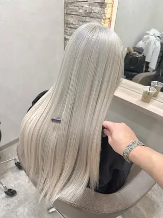 ロング カラー バレイヤージュ/ 小泉じょうのヘアスタイル