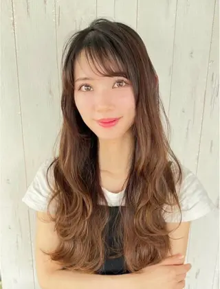 ロング カラー 小林 あすかのヘアスタイル