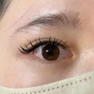 マツエク・マツパ hina🌷/re- born新鎌ヶ谷のマツエク・マツパデザイン