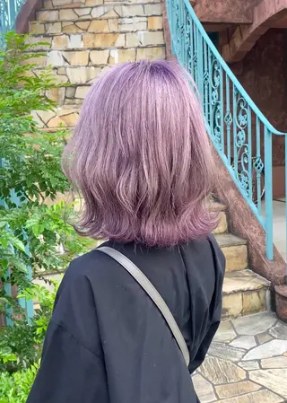 セミロング カラー 岡村 莉穂のヘアスタイル