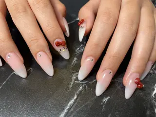 ネイル Ｌｉｔ .のネイルデザイン