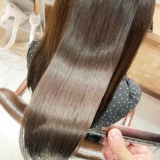 ロング カラー 髪質改善特化 安東駿介のヘアスタイル