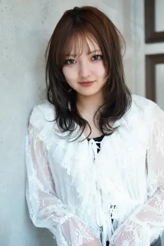 ロング 縮毛矯正/ブリーチ 無しWカラーのヘアスタイル