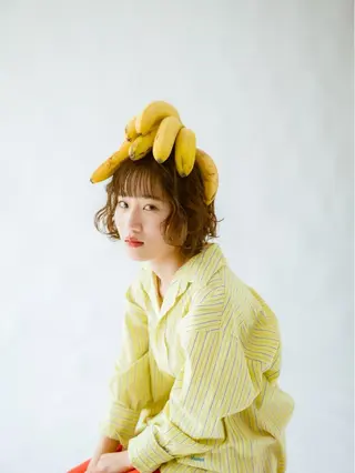 RE -NAのヘアスタイル