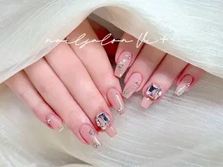 ネイル ✨Nailsalon Vi+✨のネイルデザイン