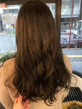 ロング カラー 貴方に似合うを見つけ ます🌱市川リョウカのヘアスタイル